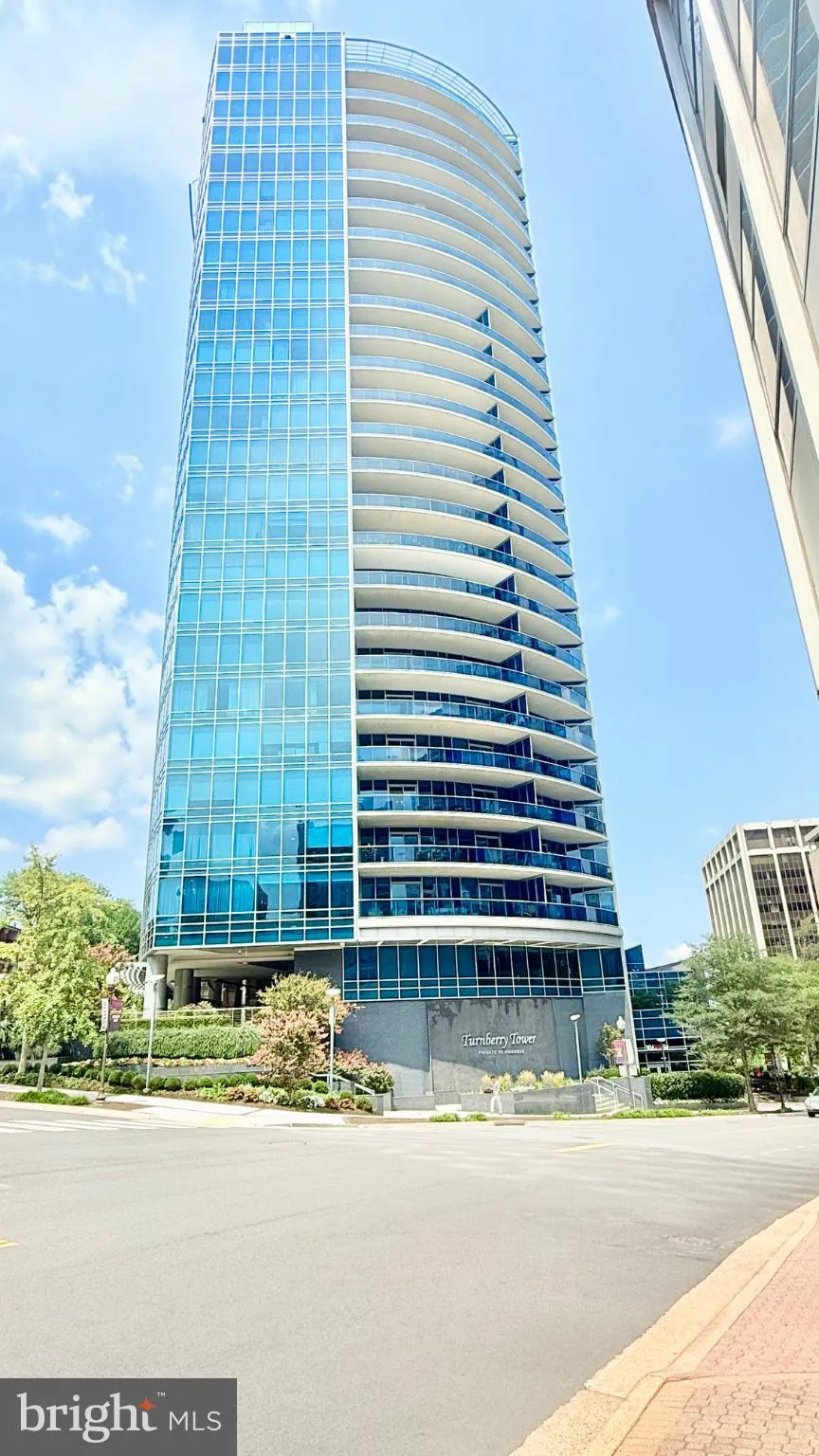 1881 NASH STREET, Arlington, VA 22209