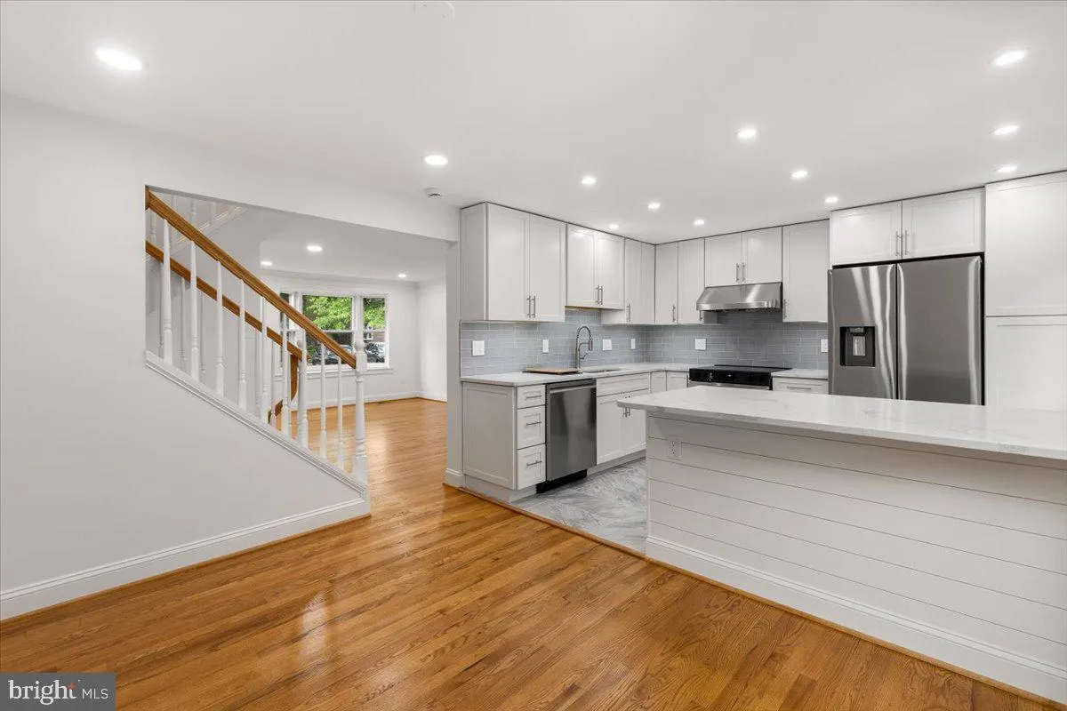 285 GUNDRY DRIVE, Falls Church, VA 22046