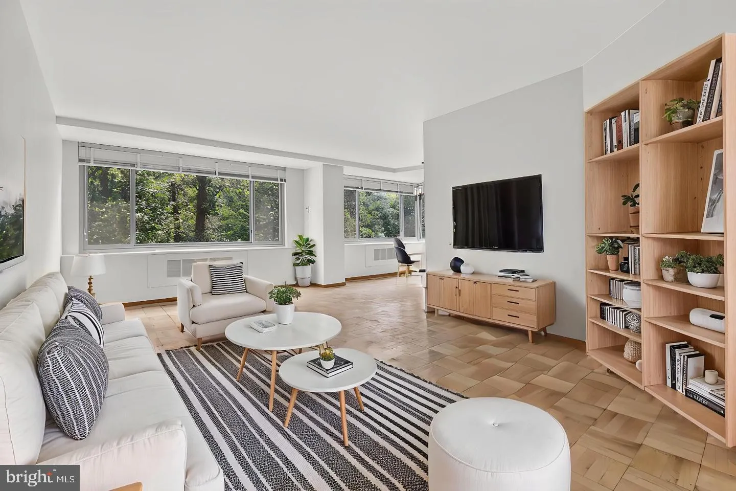 4200 CATHEDRAL AVENUE, Washington, DC 20016