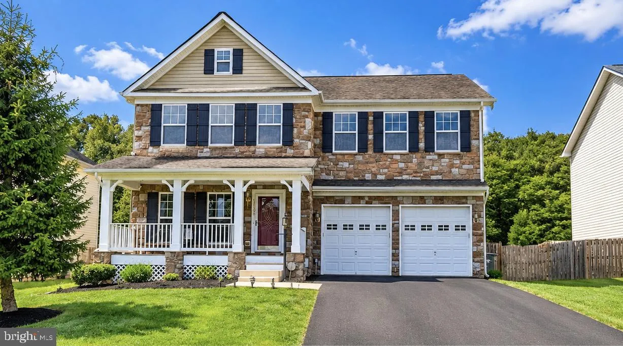 18506 QUANTICO GATEWAY DRIVE, Triangle, VA 22172