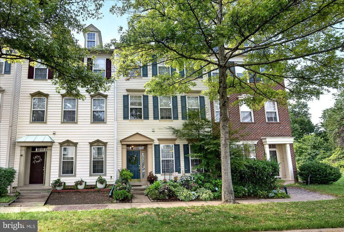 26129 NIMBLETON SQUARE, Chantilly, VA 20152