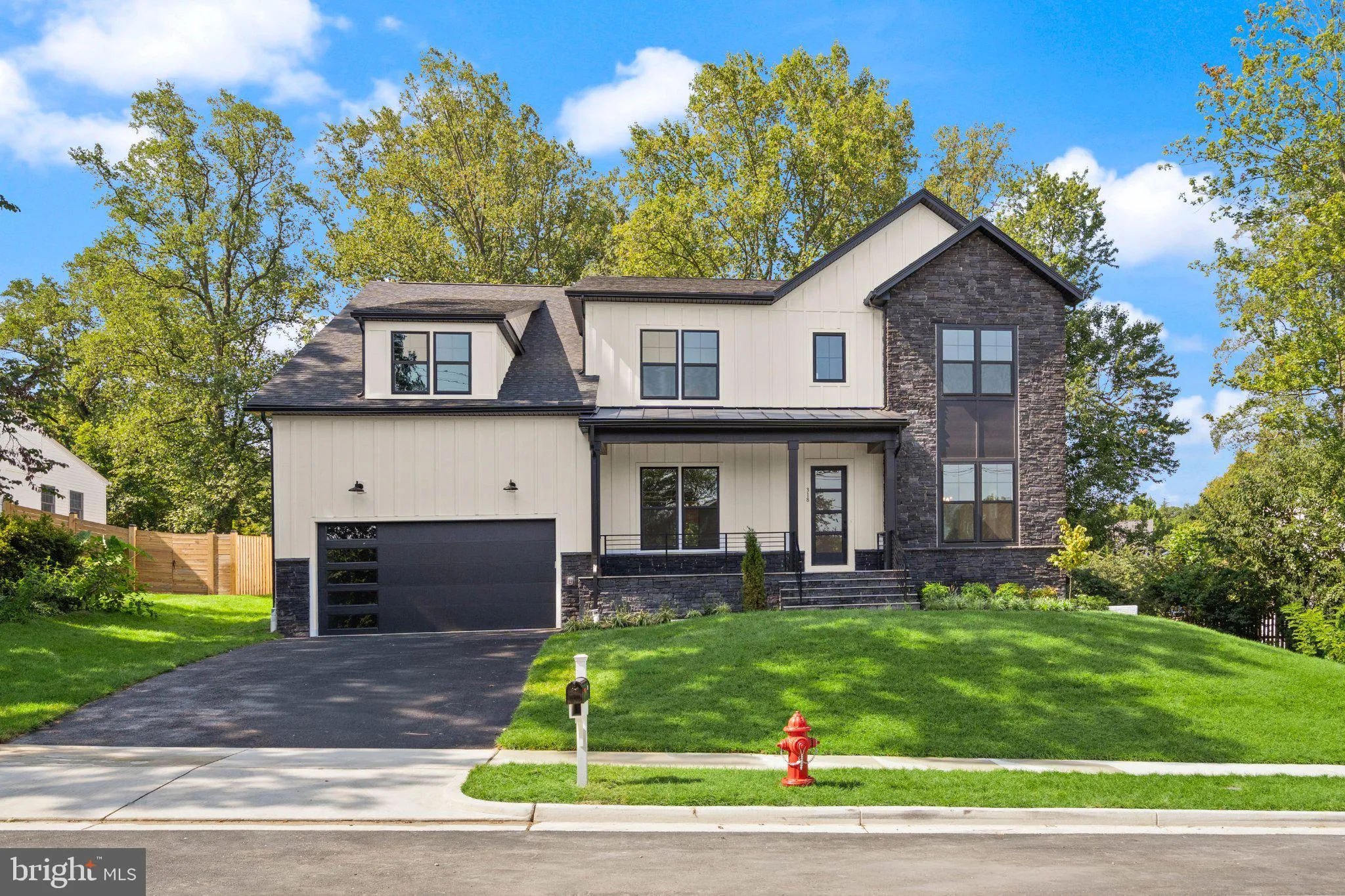 318 CENTER STREET, Vienna, VA 22180