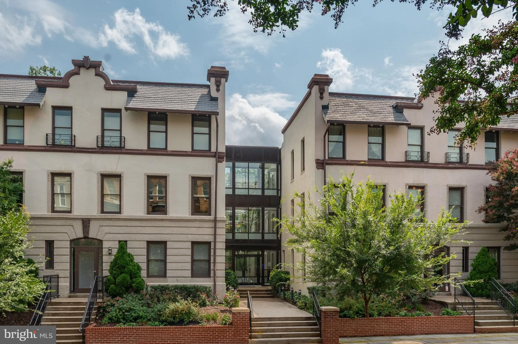 1840 VERNON STREET, Washington, DC 20009