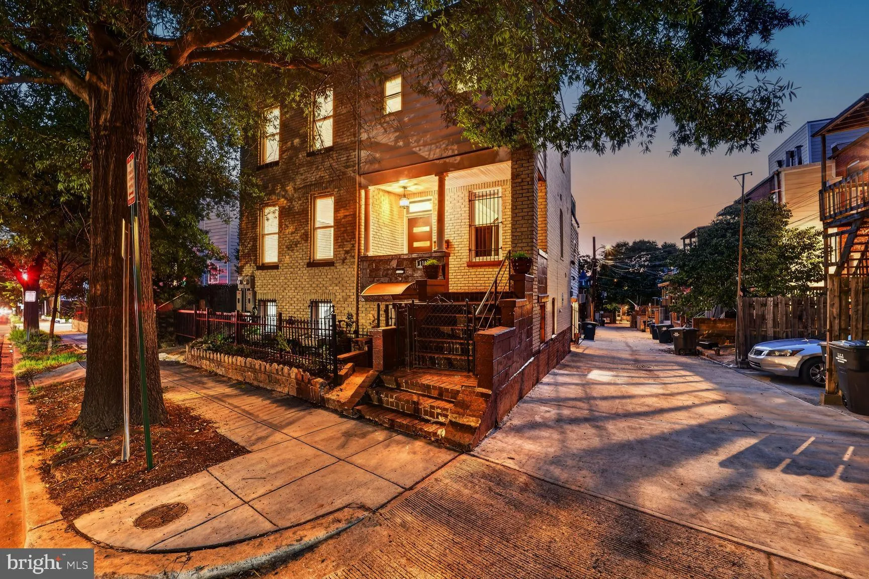1902 LINCOLN ROAD, Washington, DC 20002