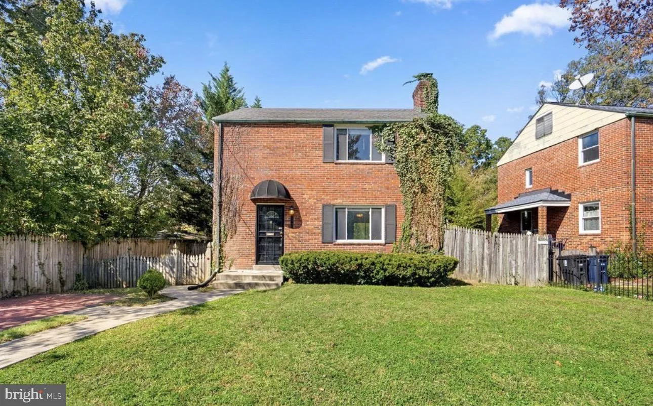 1502 DELMONT LANE, Takoma Park, MD 20912