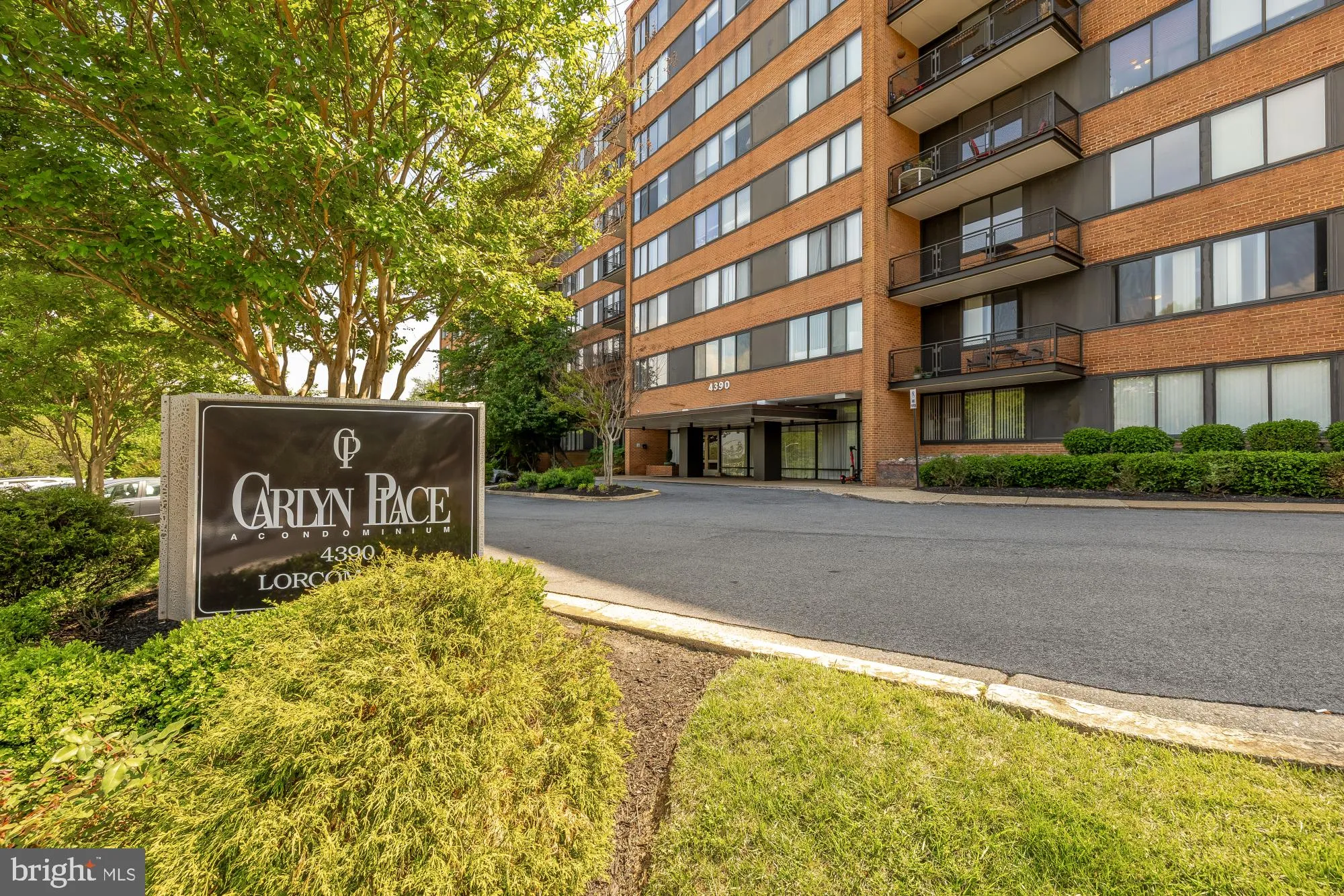 4390 LORCOM LANE, Arlington, VA 22207
