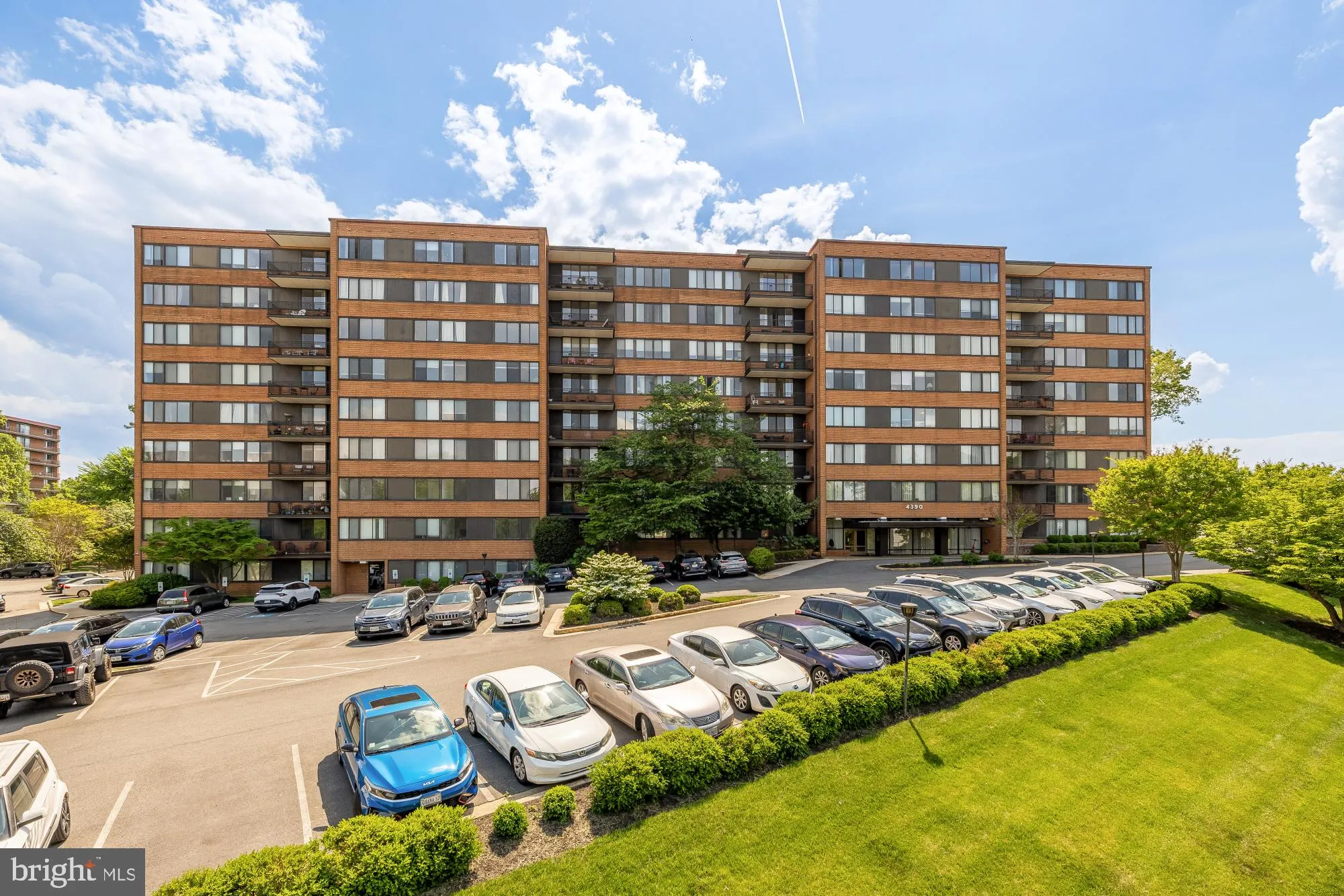 4390 LORCOM LANE, Arlington, VA 22207