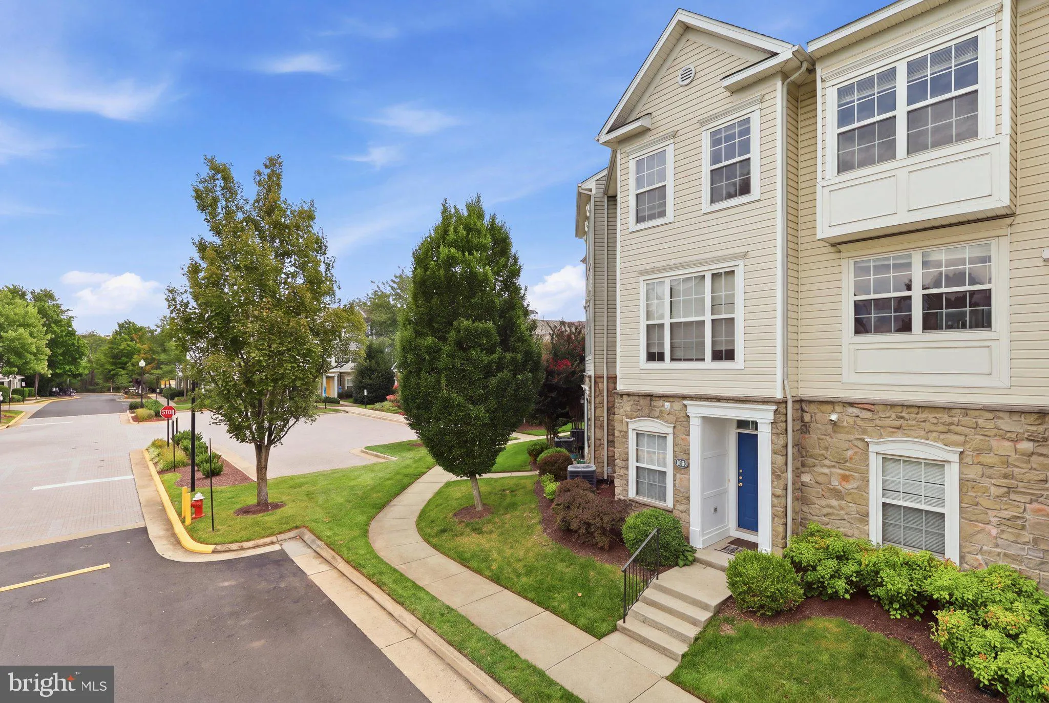 21800 DRAGONS GREEN SQUARE, Ashburn, VA 20147