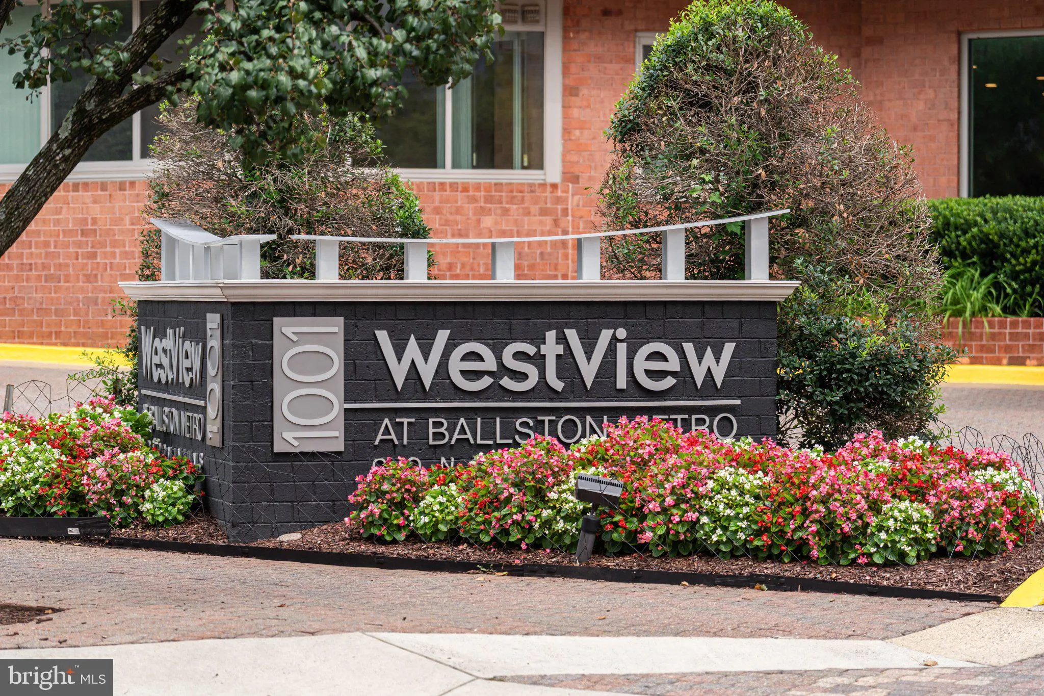 1001 VERMONT STREET, Arlington, VA 22201
