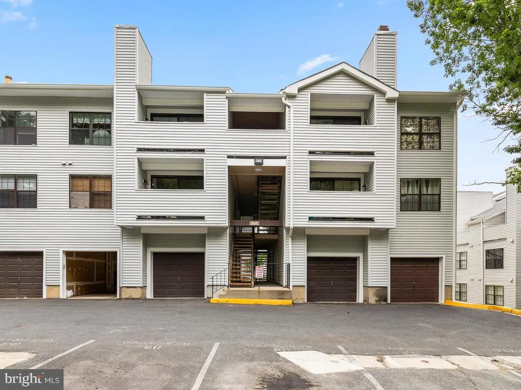 1605 CARRIAGE HOUSE TERRACE, Silver Spring, MD 20904