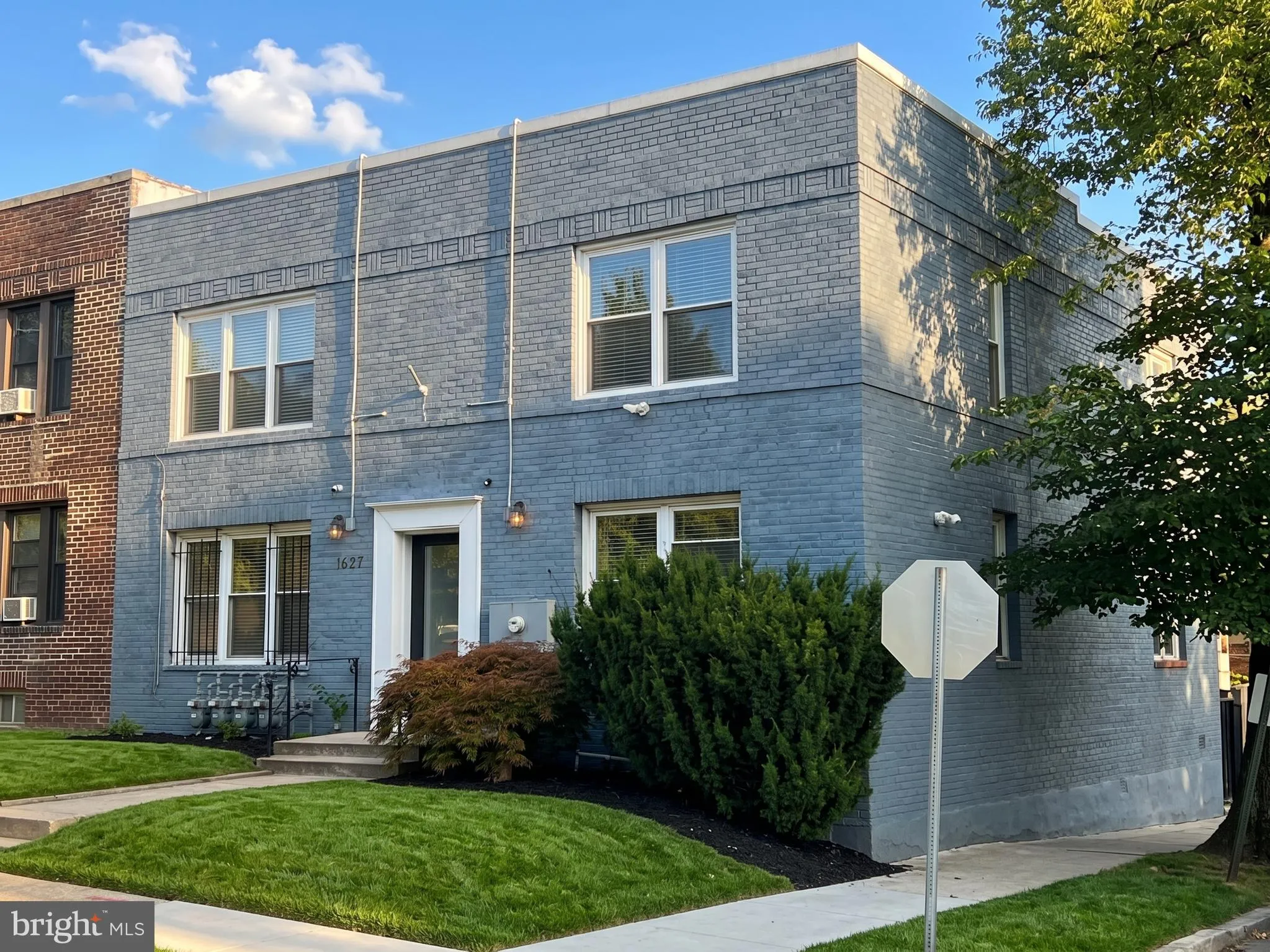 1627 HOLBROOK STREET, Washington, DC 20002