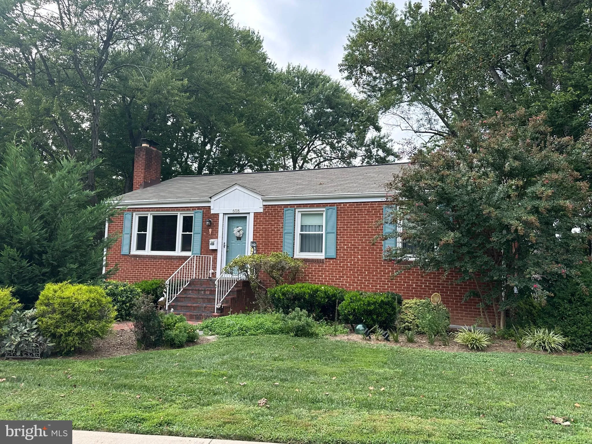 608 TAZEWELL ROAD, Vienna, VA 22180