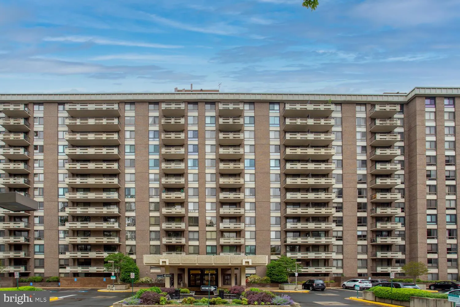 1808 OLD MEADOW ROAD, Mclean, VA 22102