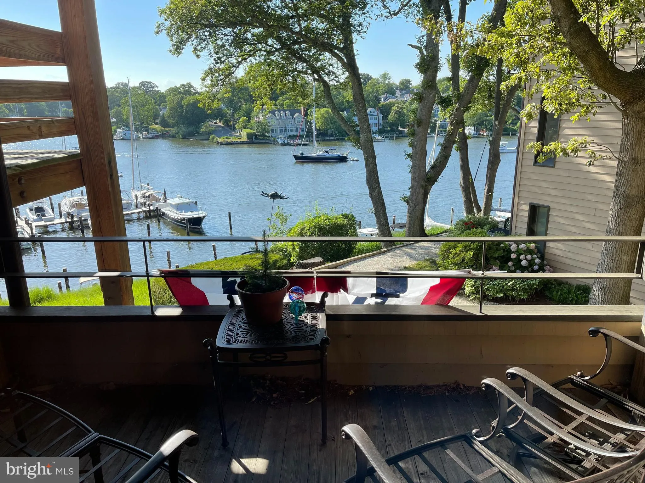 5 PRESIDENT POINT DRIVE, Annapolis, MD 21403