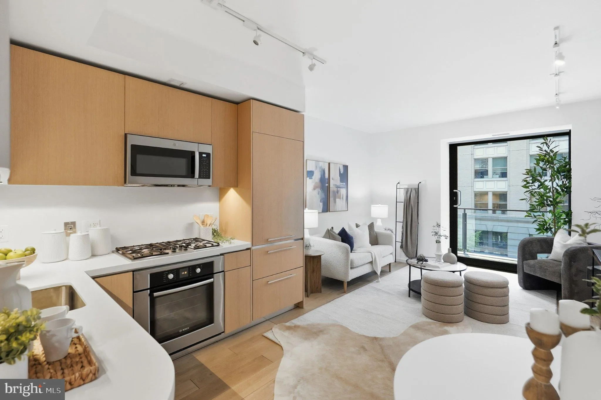 925 H STREET, Washington, DC 20001