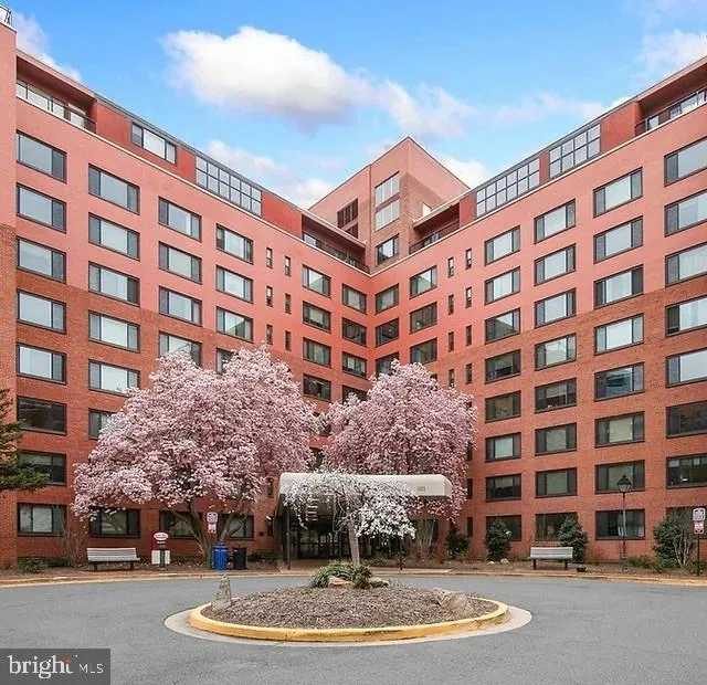 1021 ARLINGTON BOULEVARD, Arlington, VA 22209