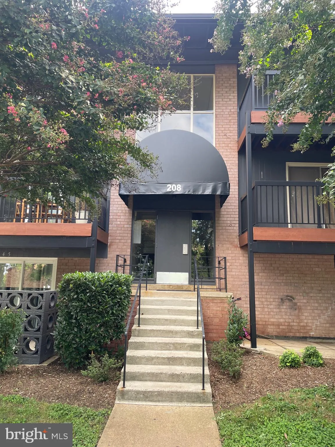 208 PARK TERRACE COURT, Vienna, VA 22180