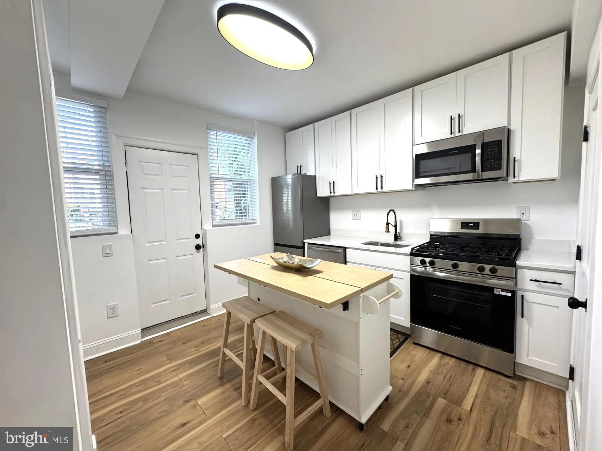 1820 L STREET, Washington, DC 20002