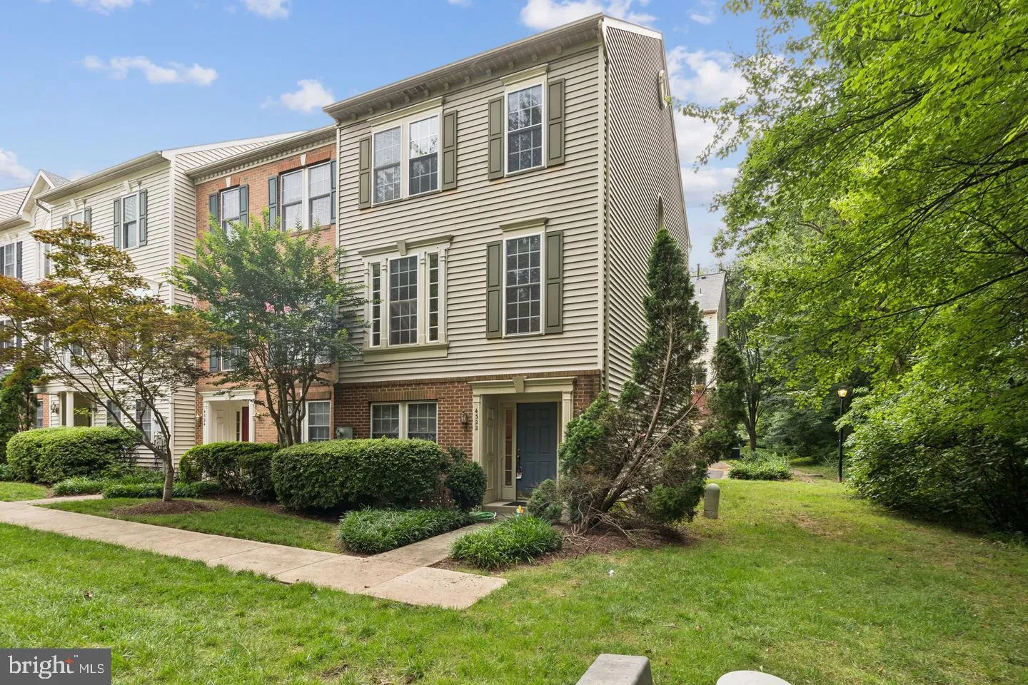 4322 THOMAS BRIGADE LANE, Fairfax, VA 22033