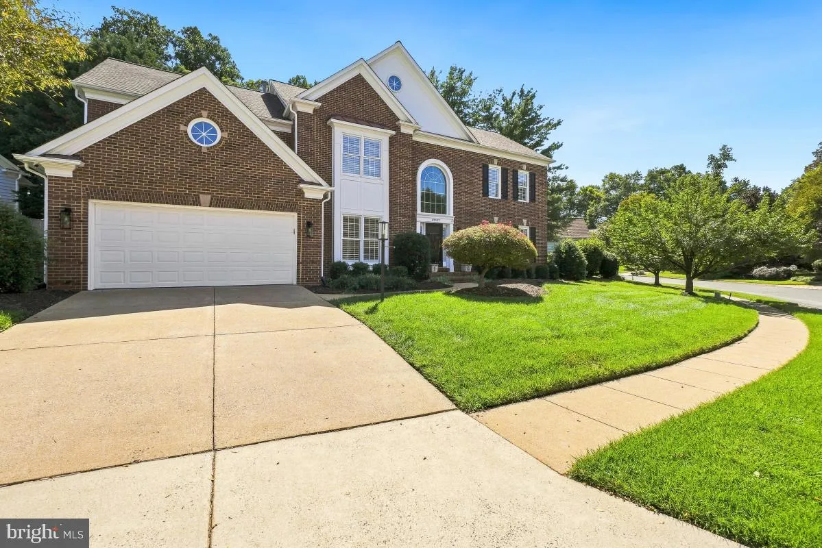 47557 COMPTON CIRCLE, Potomac Falls, VA 20165