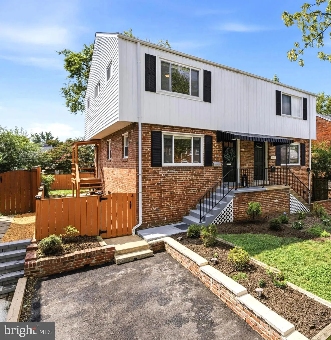 11 MYRTLE STREET, Alexandria, VA 22301