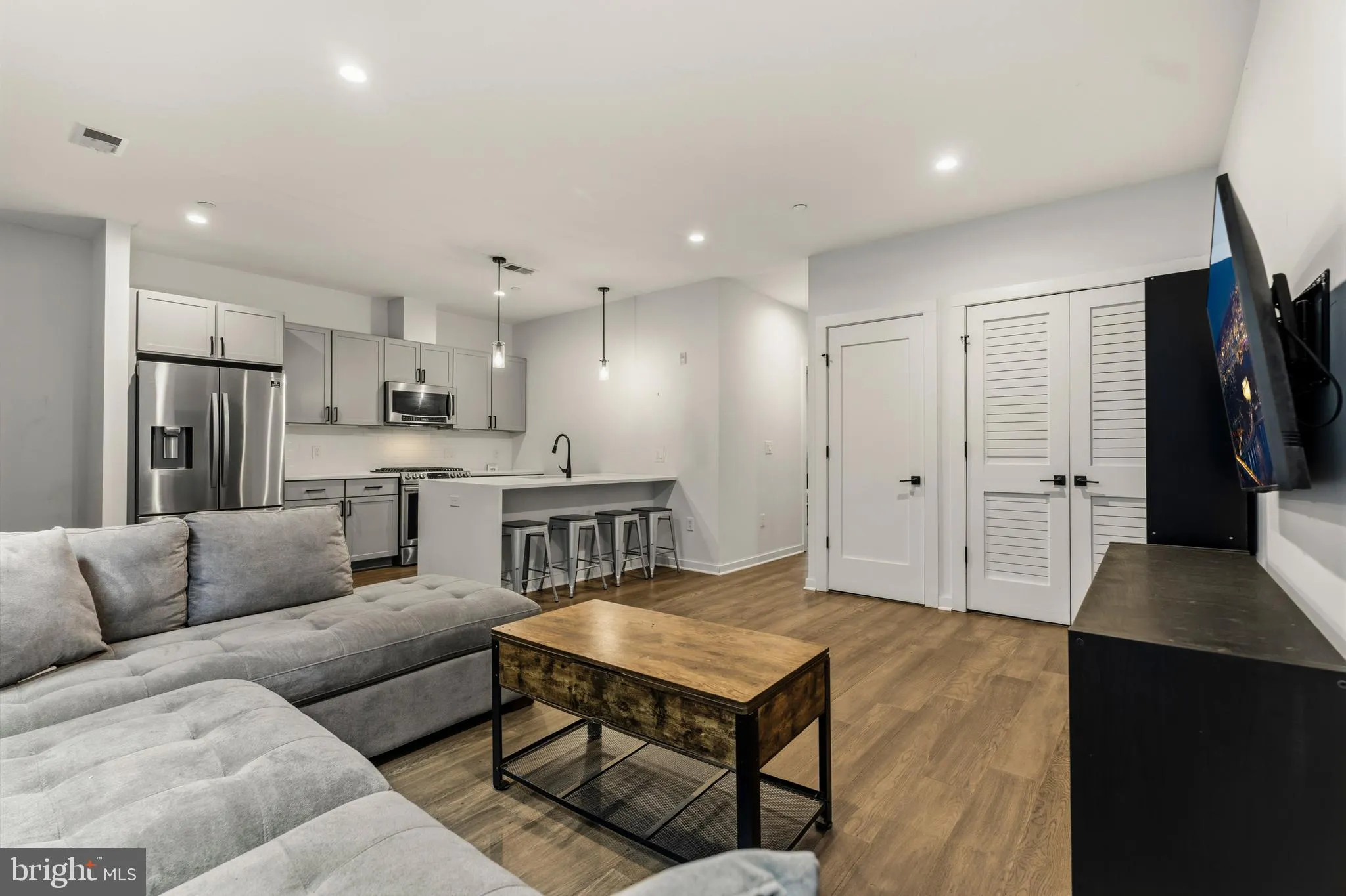 2612 UNIVERSITY PLACE, Washington, DC 20009