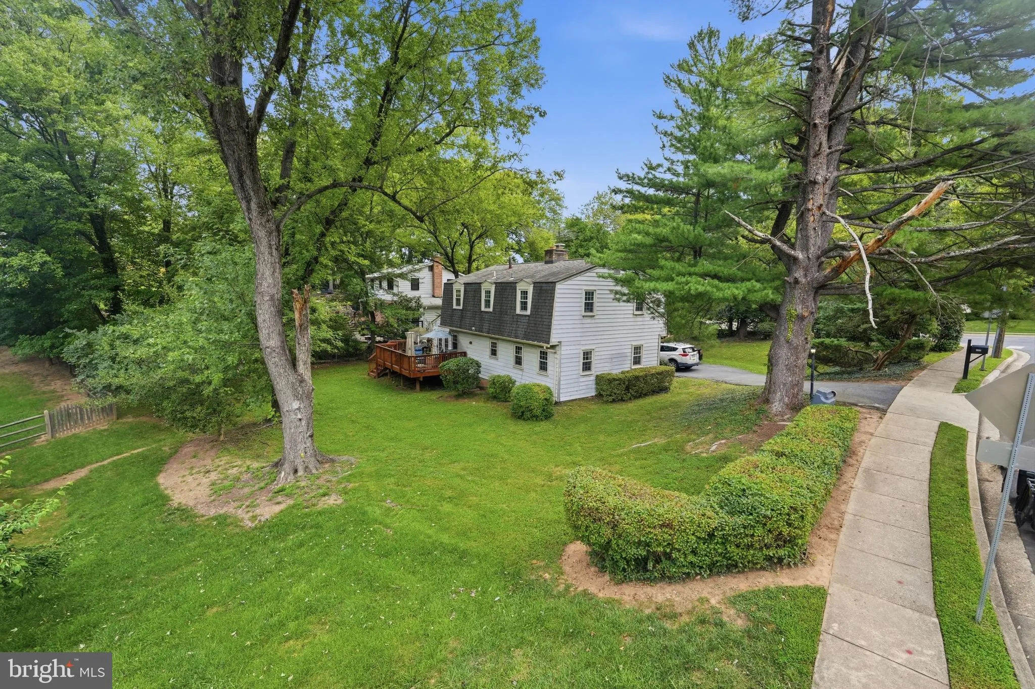 300 BROADLEAF DRIVE, Vienna, VA 22180