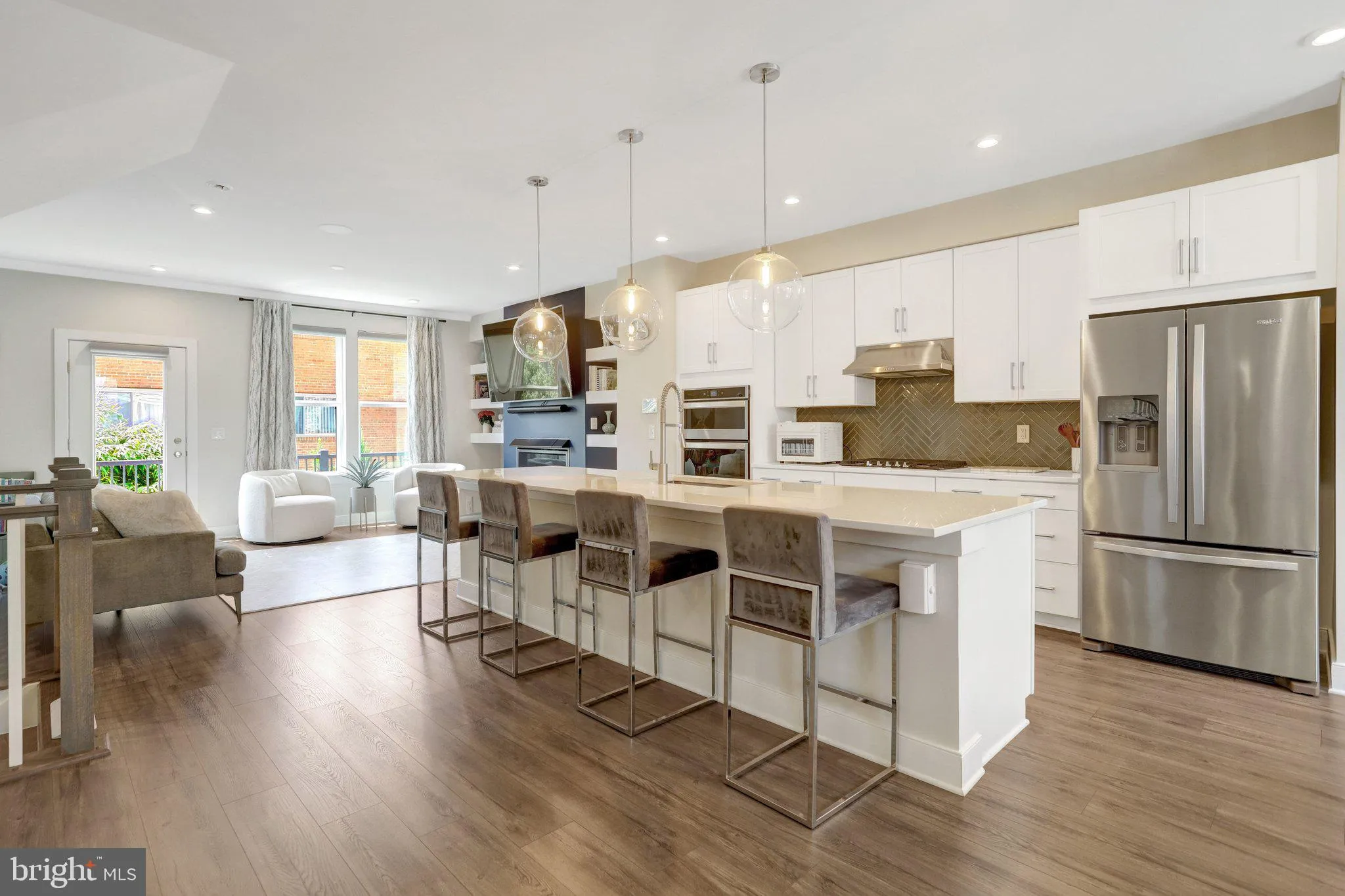 1020 TAYLOR COURT, Arlington, VA 22204