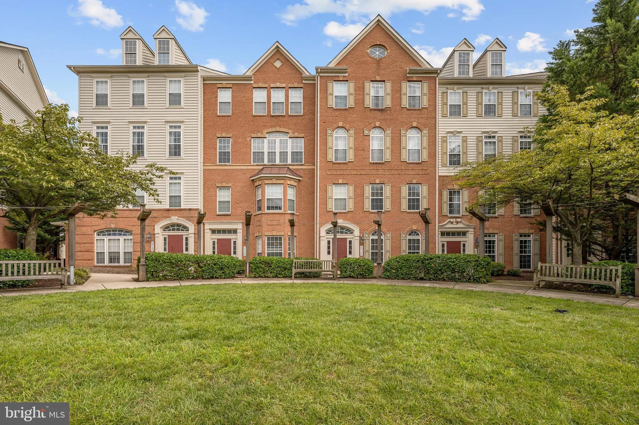 5718 CALLCOTT WAY, Alexandria, VA 22312
