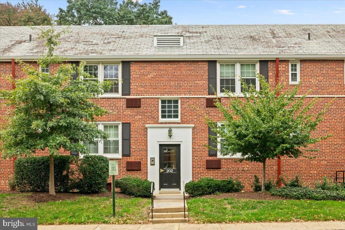 202 GEORGE MASON DRIVE, Arlington, VA 22203