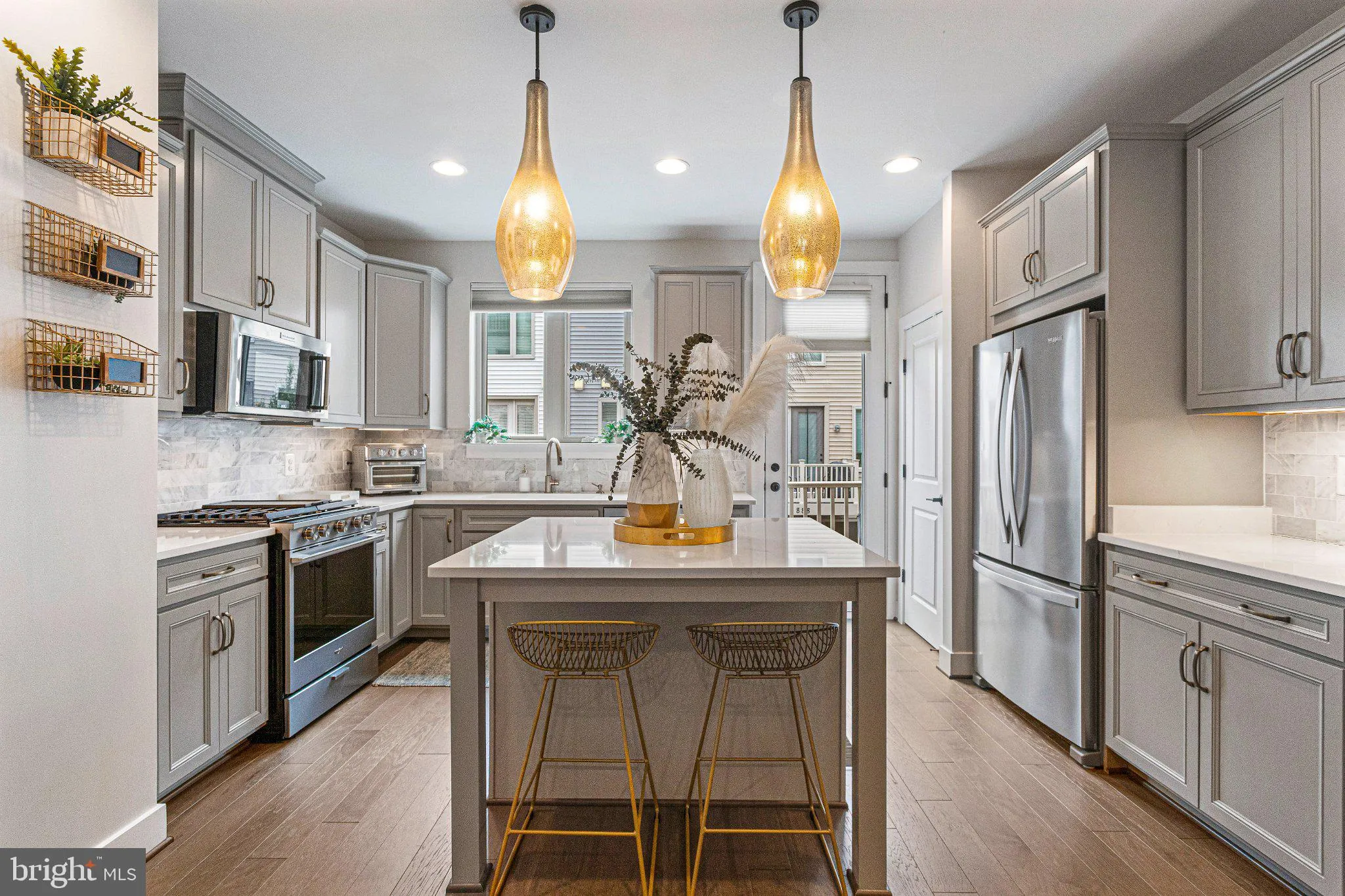 874 THOMPSON CRESCENT, Rockville, MD 20852