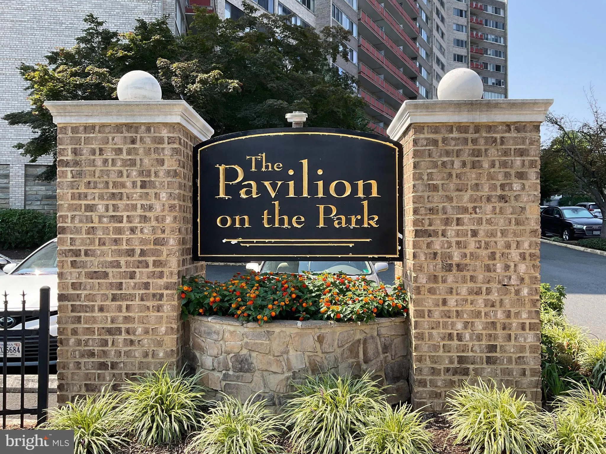 5340 HOLMES RUN PARKWAY, Alexandria, VA 22304