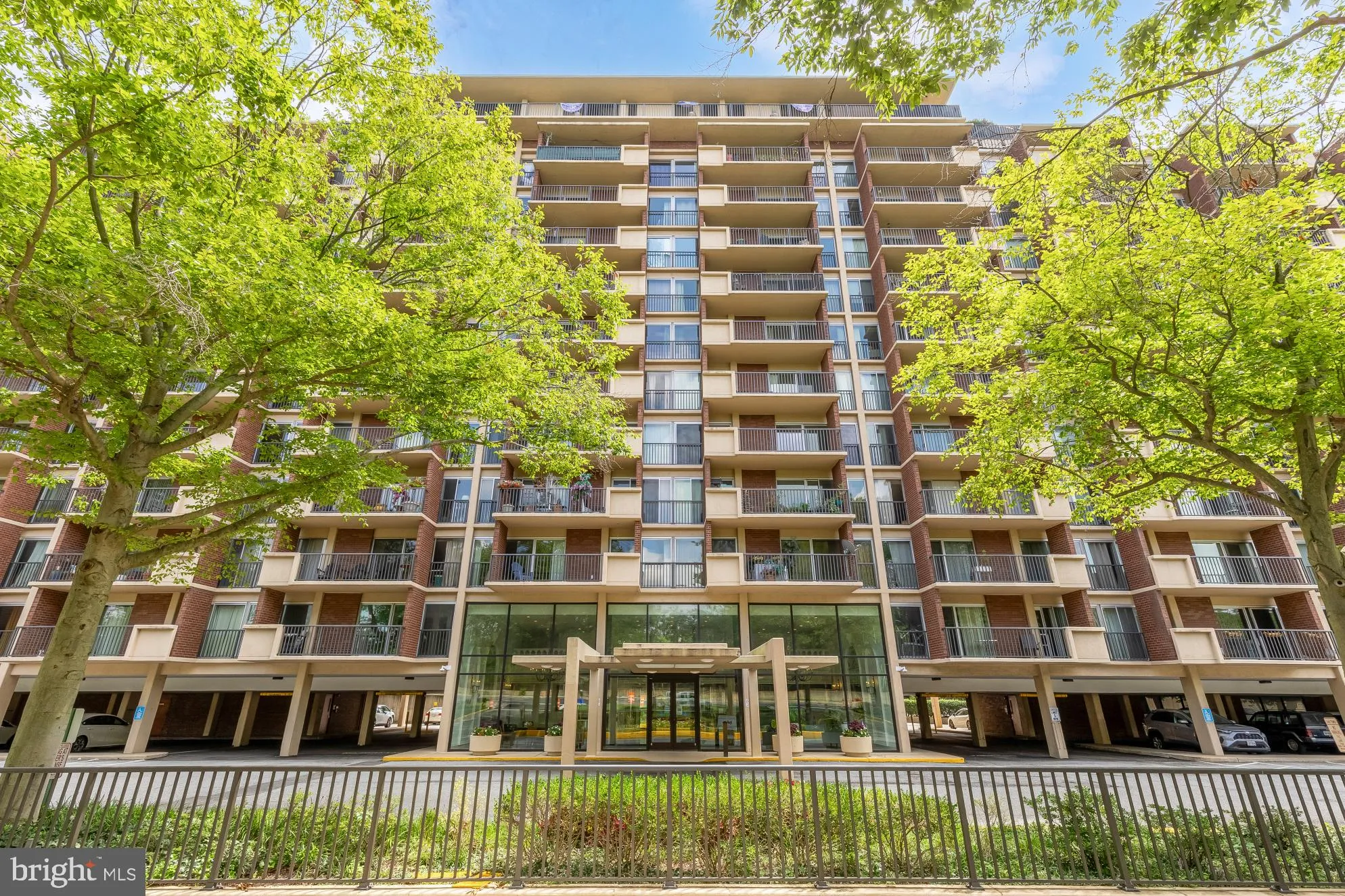 1300 ARMY NAVY DRIVE, Arlington, VA 22202