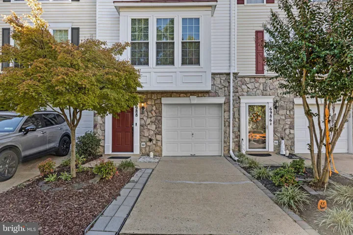 6988 Cromarty Drive, Alexandria, VA 22315