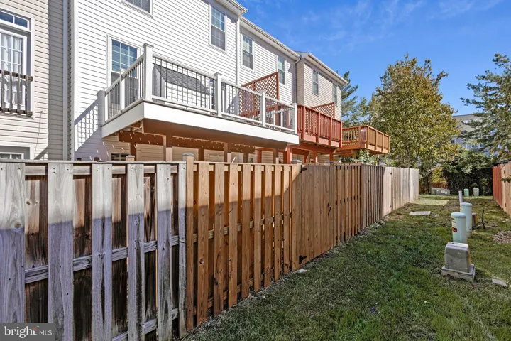 6988 Cromarty Drive, Alexandria, VA 22315