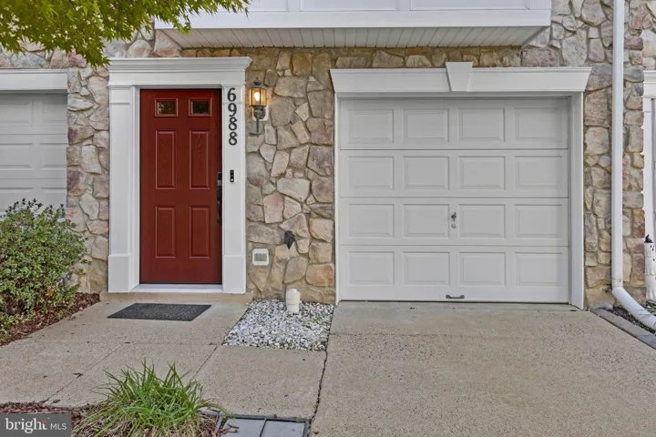 6988 Cromarty Drive, Alexandria, VA 22315