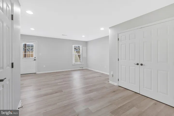 6988 Cromarty Drive, Alexandria, VA 22315