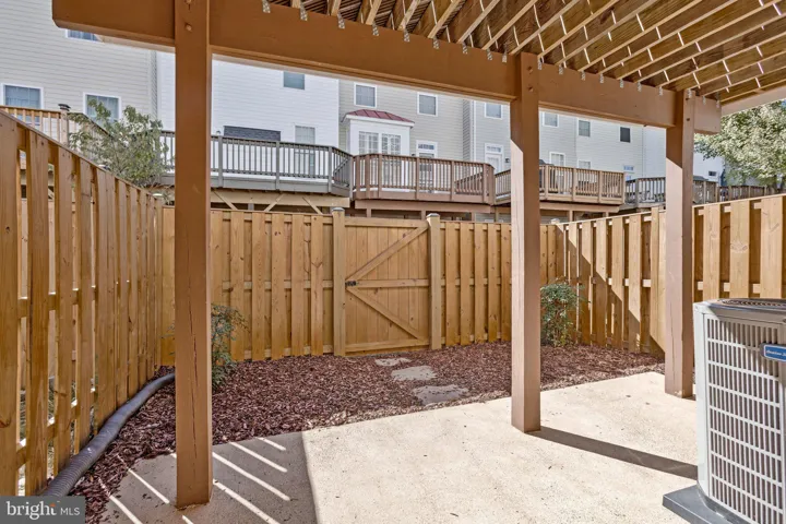 6988 Cromarty Drive, Alexandria, VA 22315