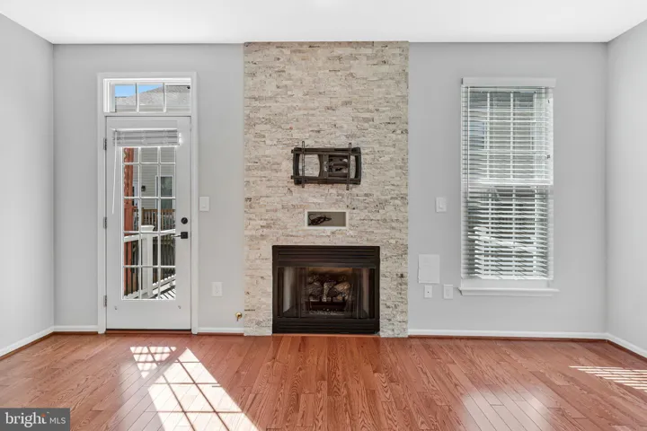 6988 Cromarty Drive, Alexandria, VA 22315