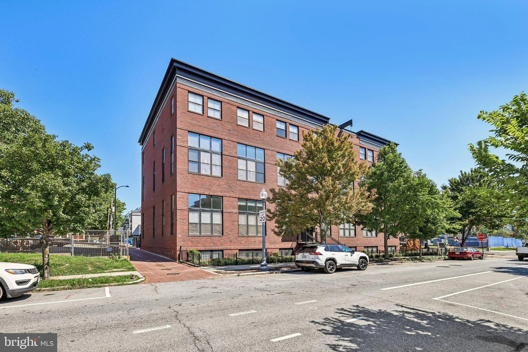 1111 W STREET, Washington, DC 20009