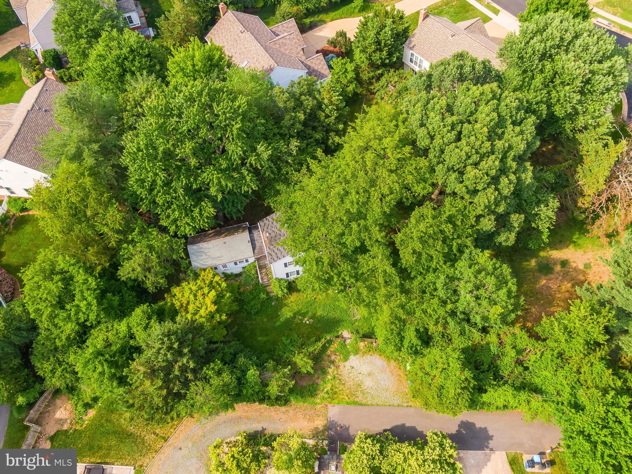 8413 RAINBOW ROAD, Vienna, VA 22182