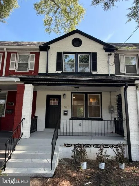 28 HAWAII AVENUE, Washington, DC 20011