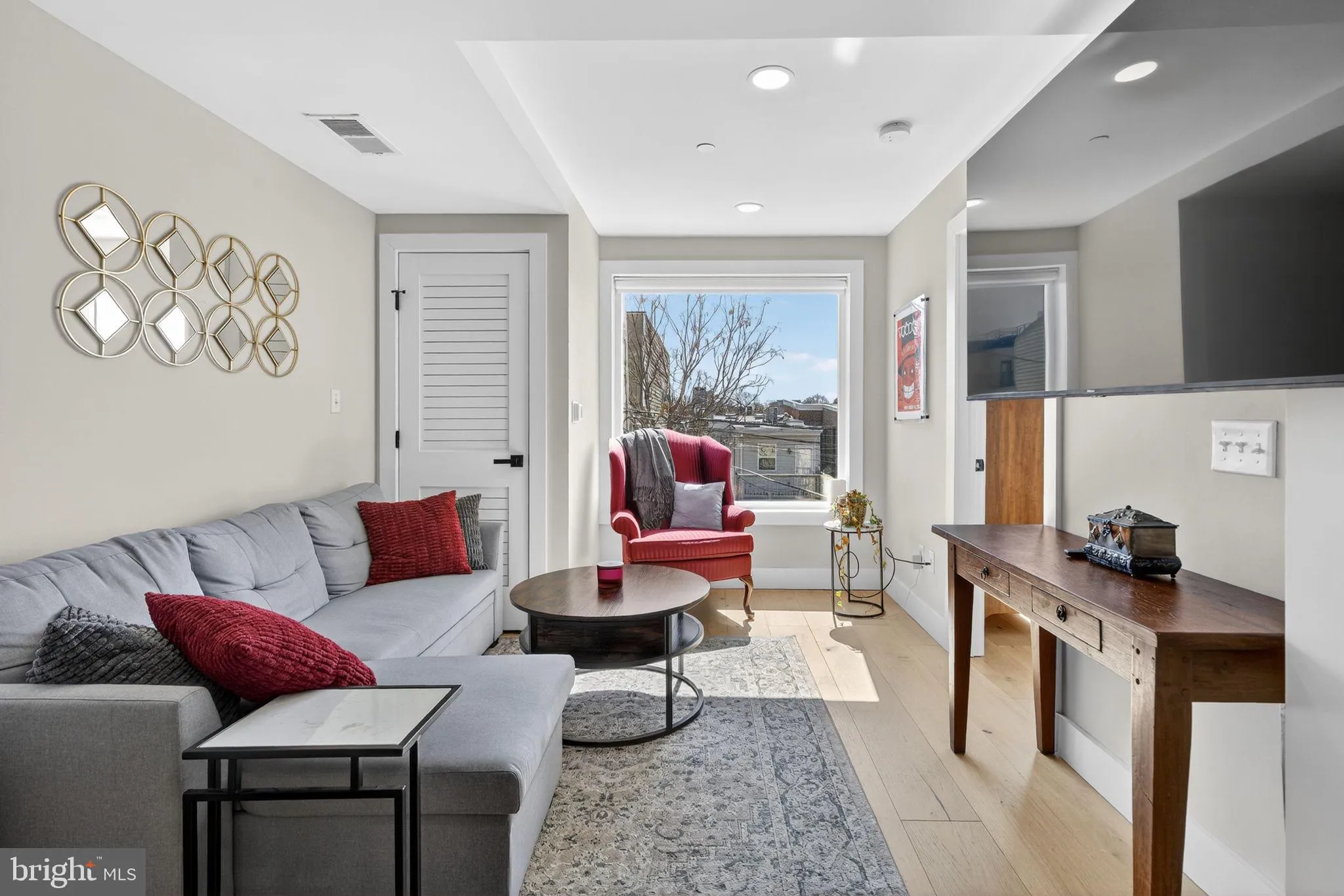 919 12TH STREET, Washington, DC 20002