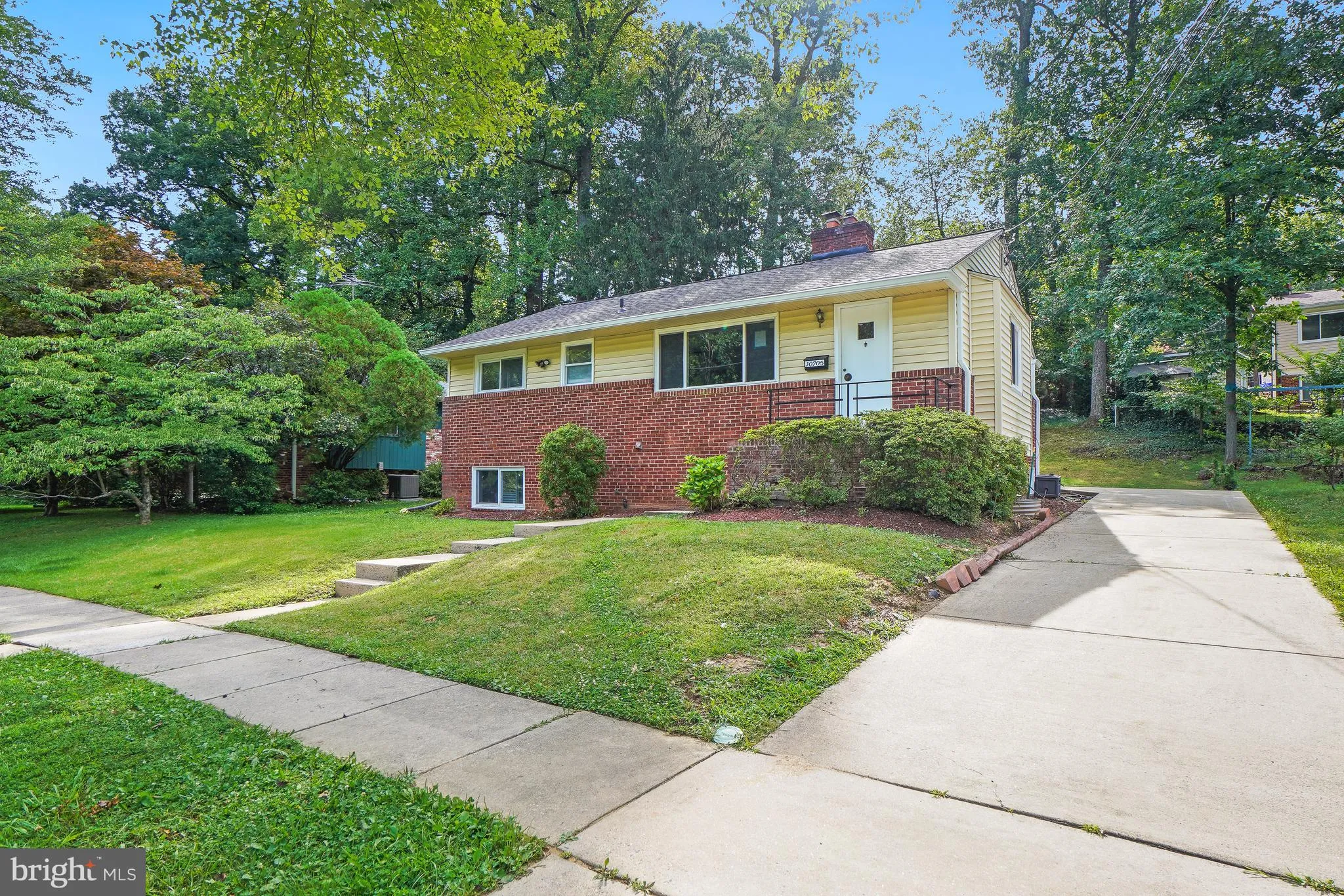 10705 LOCKRIDGE DRIVE, Silver Spring, MD 20901