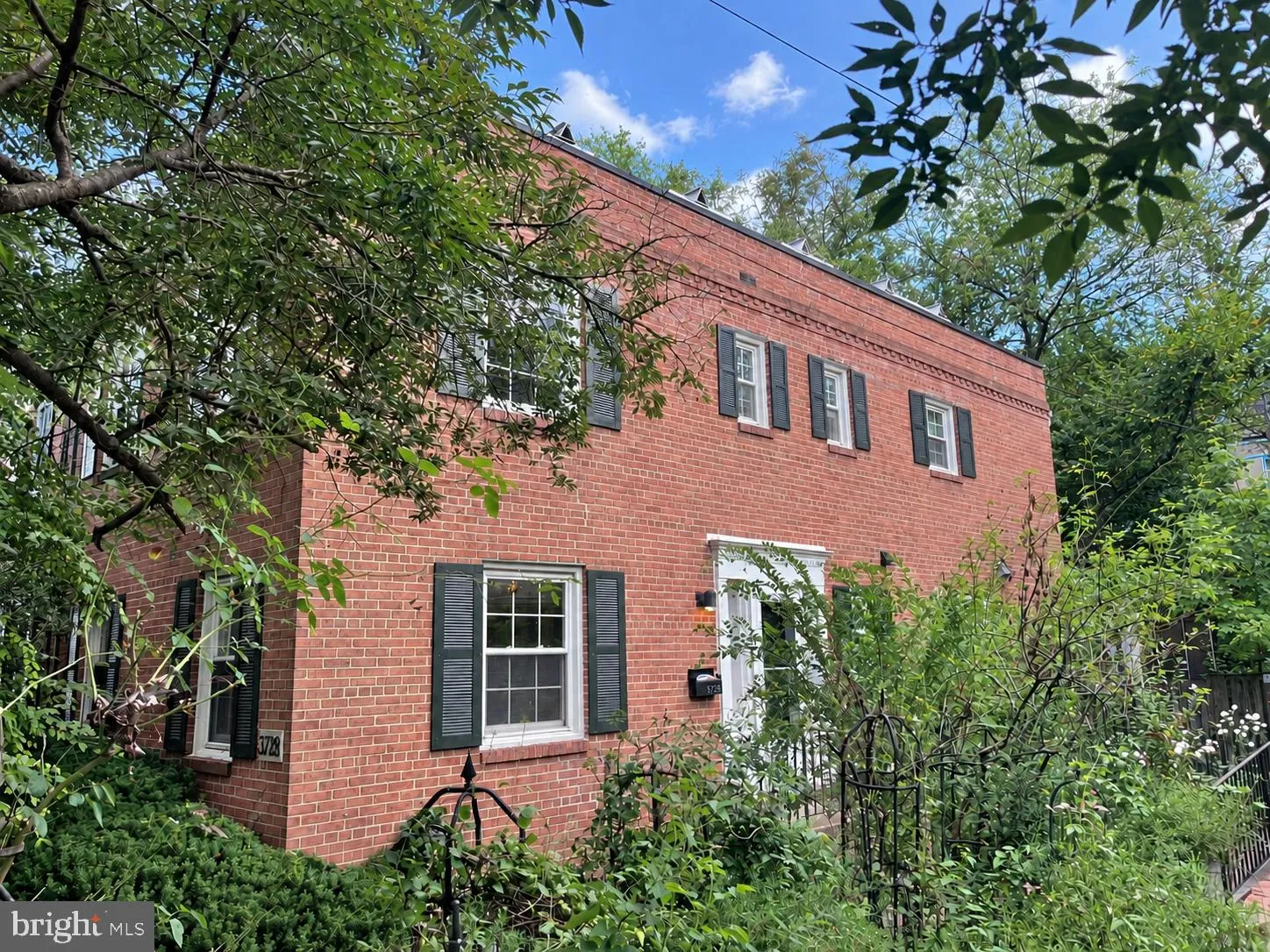 3728 ALBEMARLE STREET, Washington, DC 20016