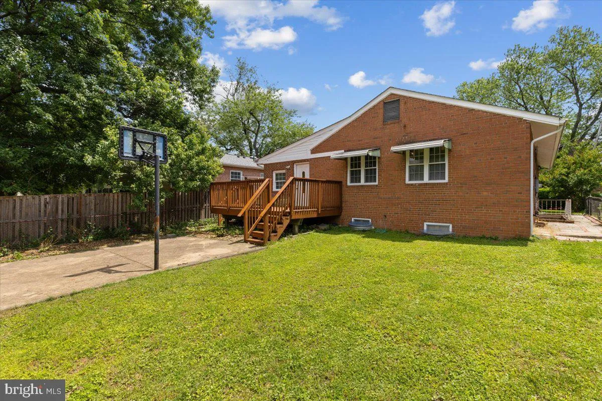 202 CHERRY STREET, Falls Church, VA 22042