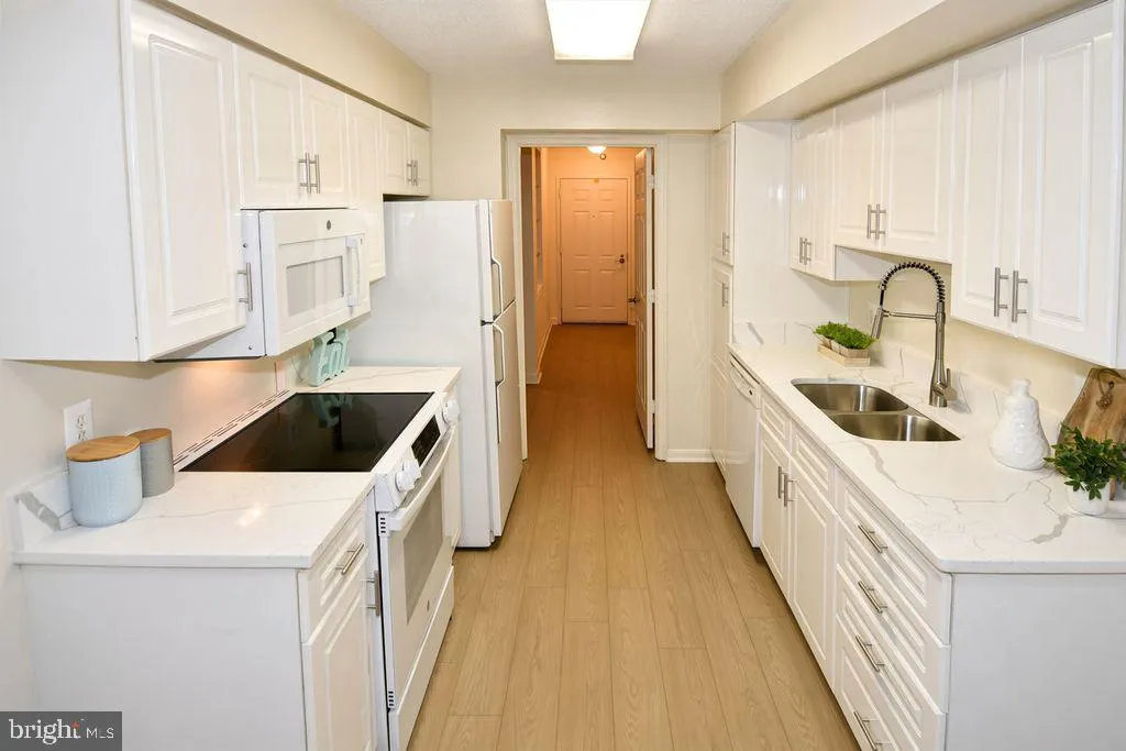 14809 PENNFIELD CIRCLE, Silver Spring, MD 20906