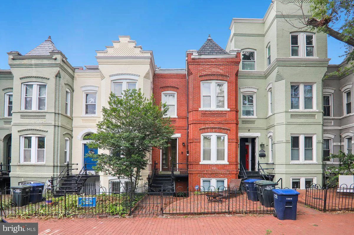 1018 F STREET, Washington, DC 20002