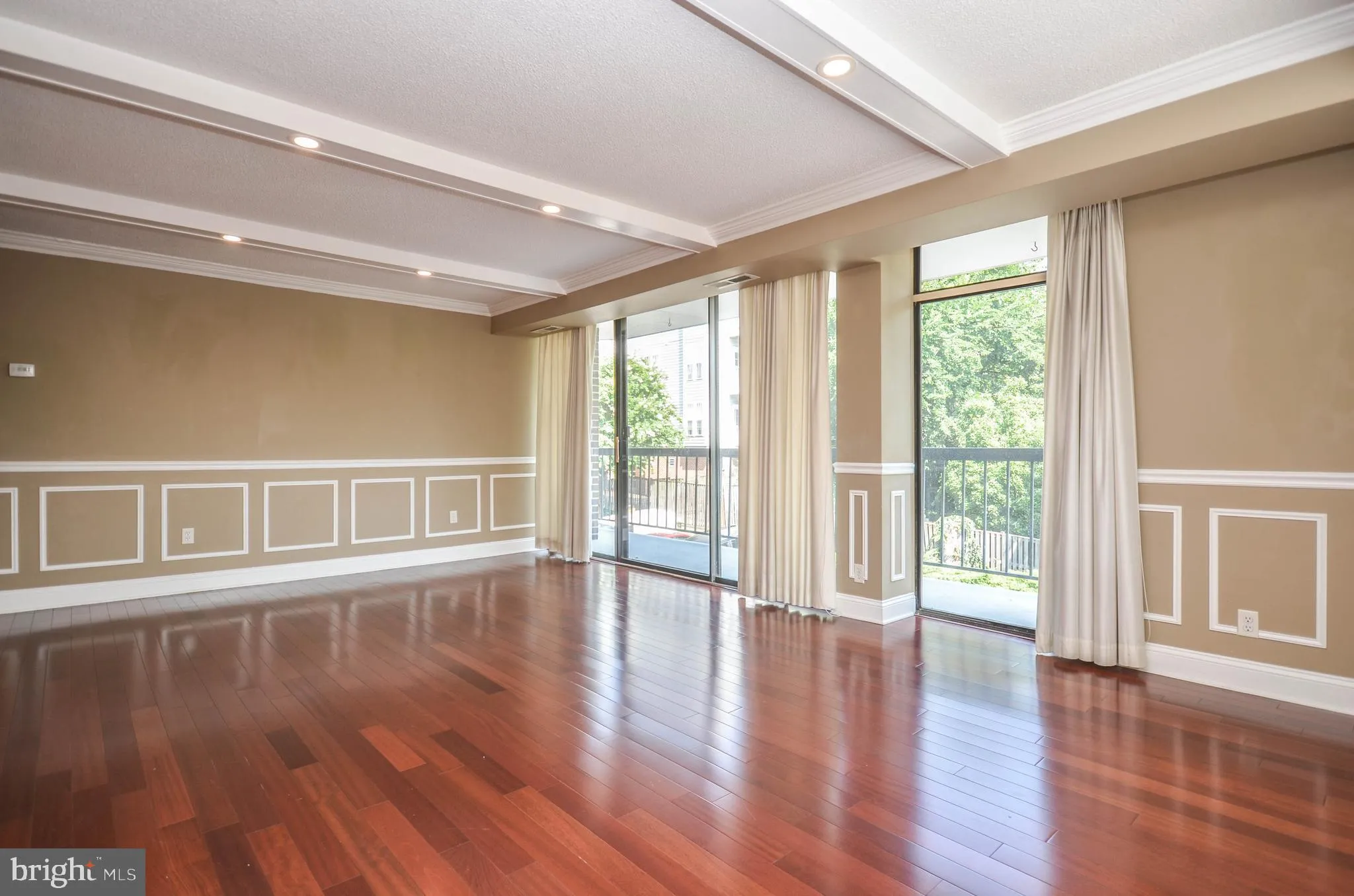 1401 RHODES STREET, Arlington, VA 22209
