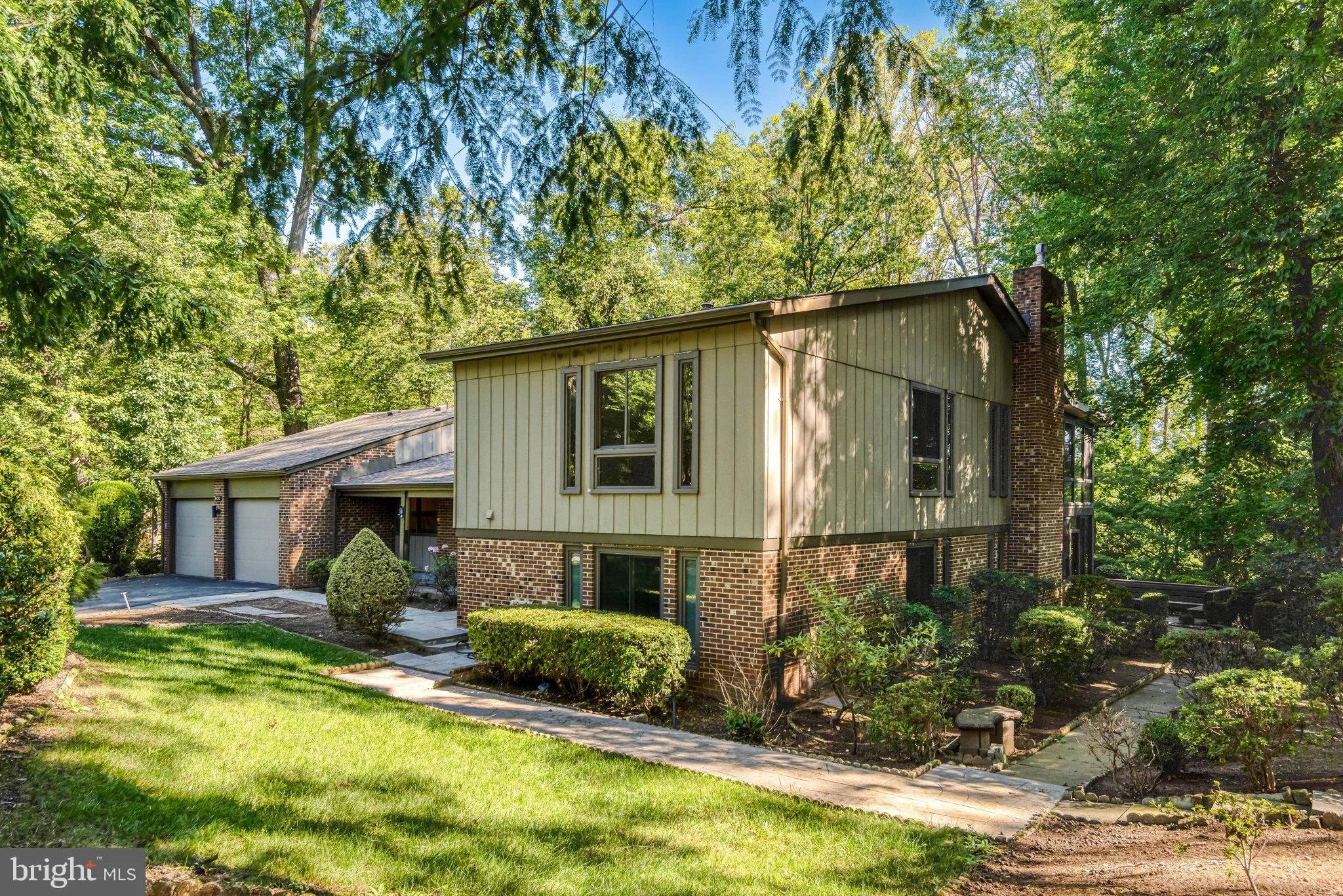 9022 TRAILRIDGE COURT, Vienna, VA 22182